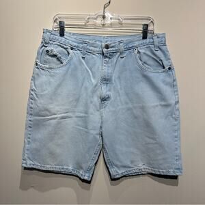 Vintage Light Wash Distressed 8” Inseam Unisex Denim Shorts Jorts Size 36 Men’s